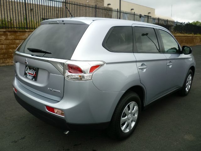 2014 Mitsubishi Outlander Unknown
