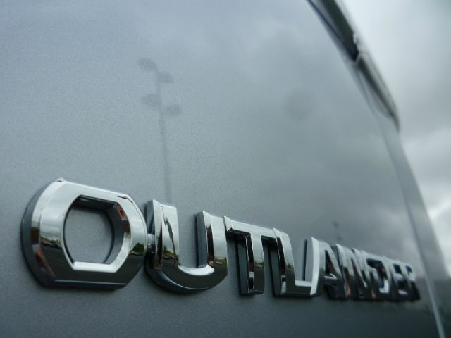 2014 Mitsubishi Outlander Unknown