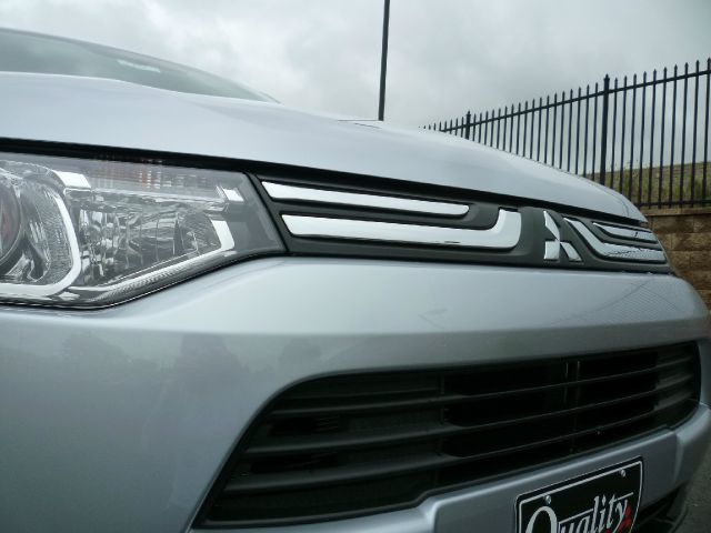 2014 Mitsubishi Outlander Unknown