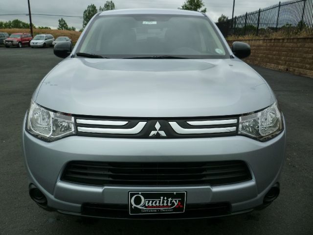 2014 Mitsubishi Outlander Unknown