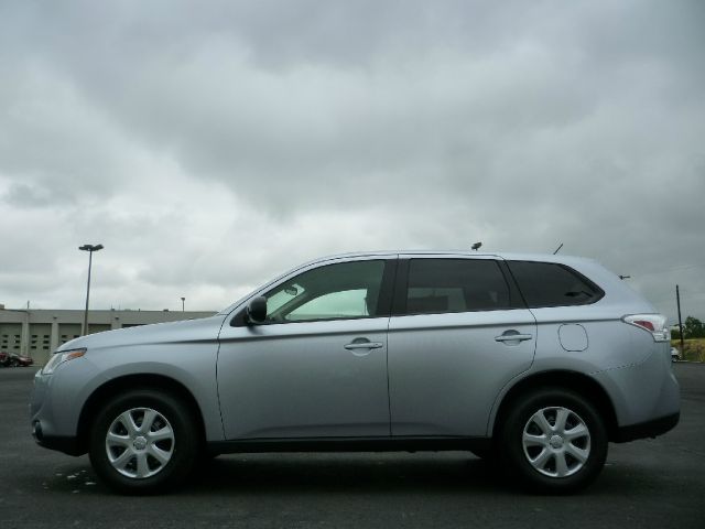 2014 Mitsubishi Outlander Unknown