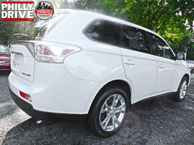 2014 Mitsubishi Outlander SE