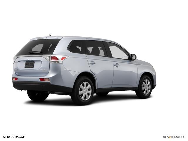 2014 Mitsubishi Outlander LW2