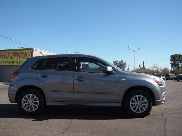 2011 Mitsubishi Outlander Sport LW2