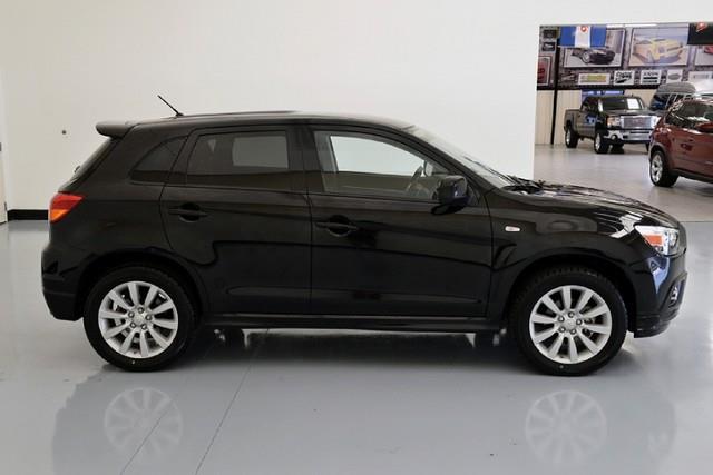 2011 Mitsubishi Outlander Sport SE
