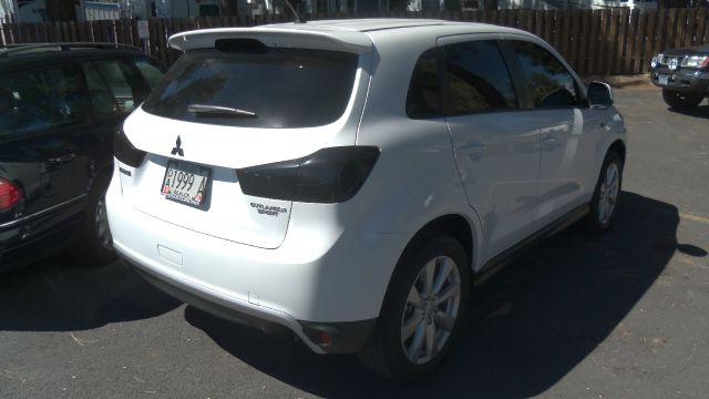 2013 Mitsubishi Outlander Sport Megacab SLT, Hemi, Nerf Bars