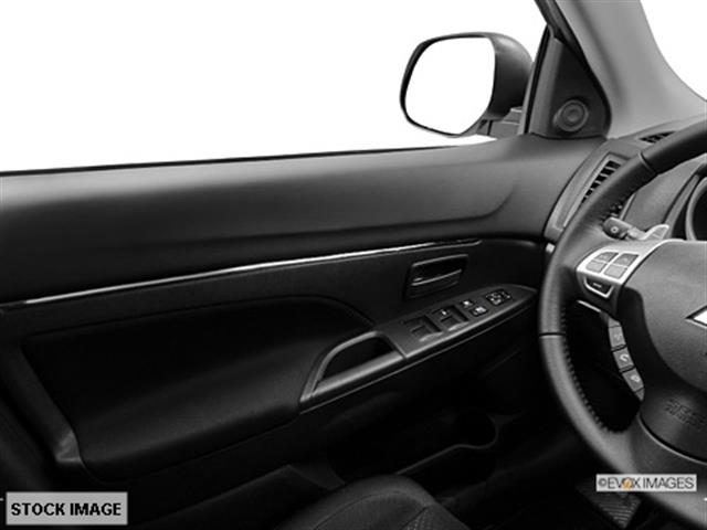 2013 Mitsubishi Outlander Sport LW2