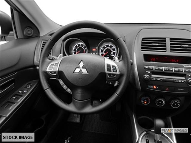 2013 Mitsubishi Outlander Sport LW2