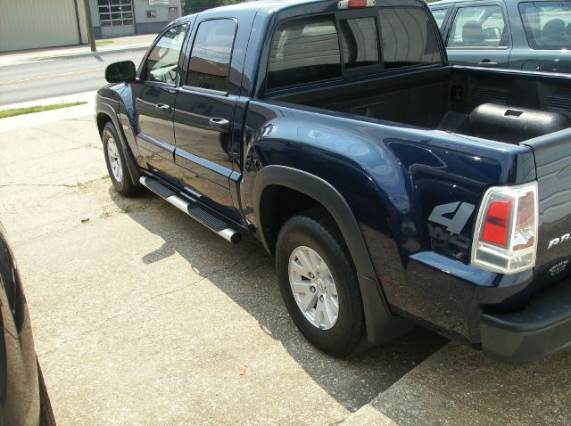 2006 Mitsubishi Raider 4X4 Harley Davidson