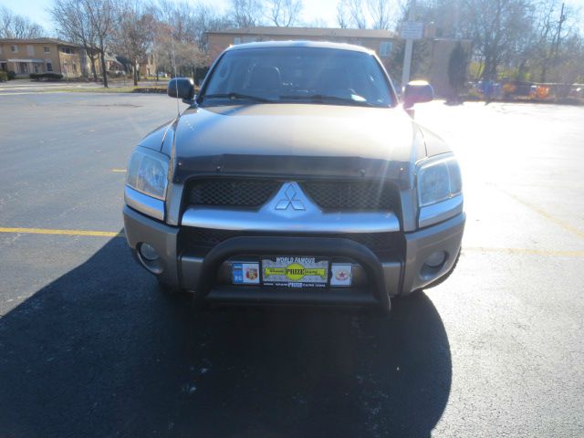 2006 Mitsubishi Raider Dual Rear Wheels