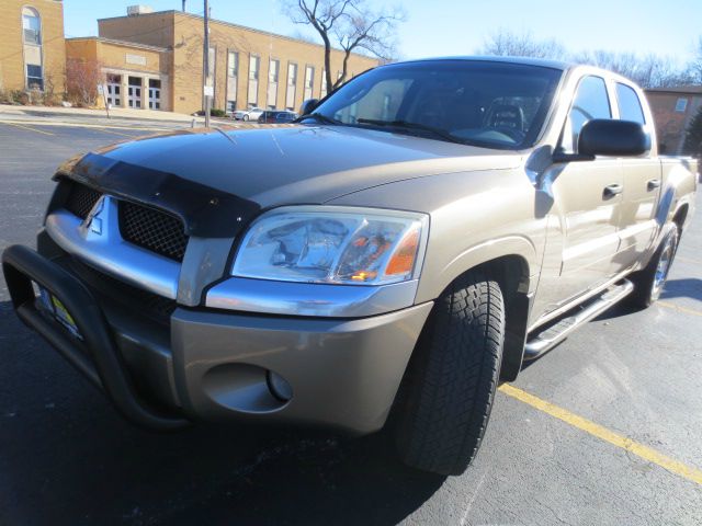 2006 Mitsubishi Raider Dual Rear Wheels