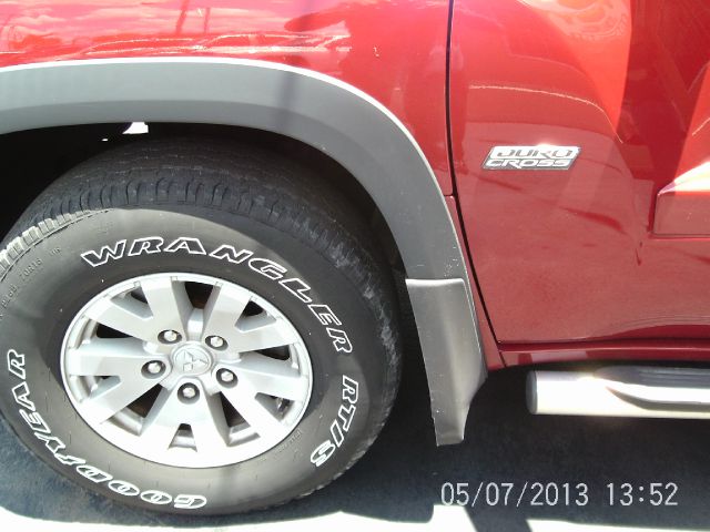 2006 Mitsubishi Raider 2010 Ford FX4