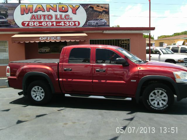 2006 Mitsubishi Raider 2010 Ford FX4