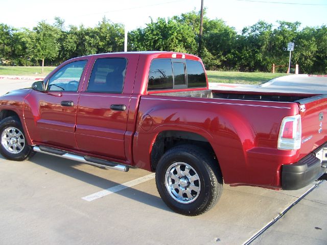2006 Mitsubishi Raider Excab SR5 4X4