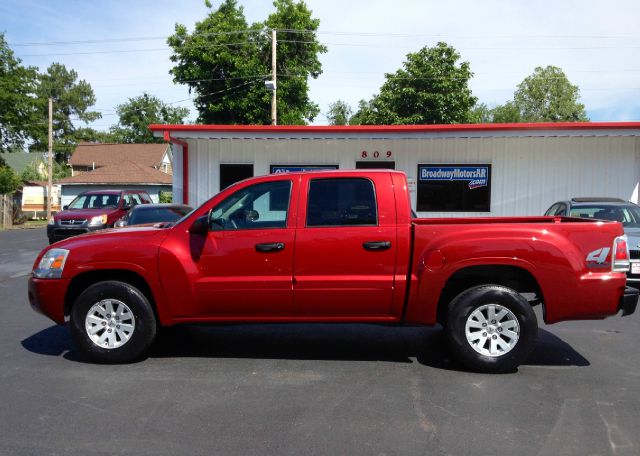 2006 Mitsubishi Raider LMTD LTHR Sroof