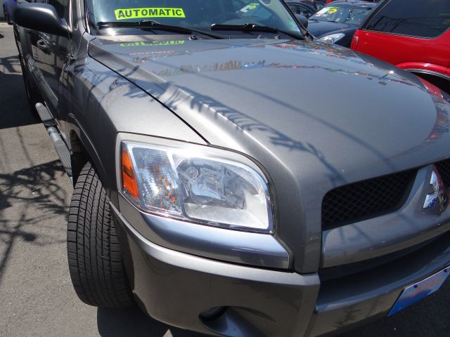 2007 Mitsubishi Raider Excab SR5 4X4