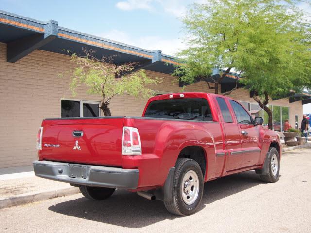 2007 Mitsubishi Raider Touring W/nav.sys