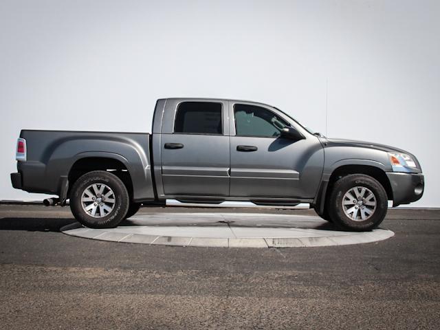 2008 Mitsubishi Raider Touring W/nav.sys