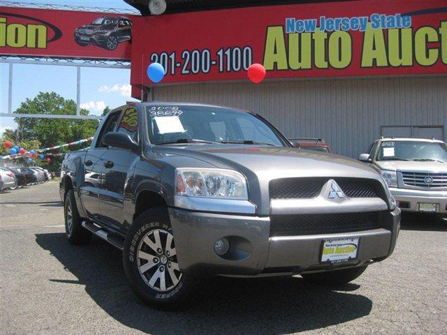 2008 Mitsubishi Raider 3500 Quadcab 4X4 SLT