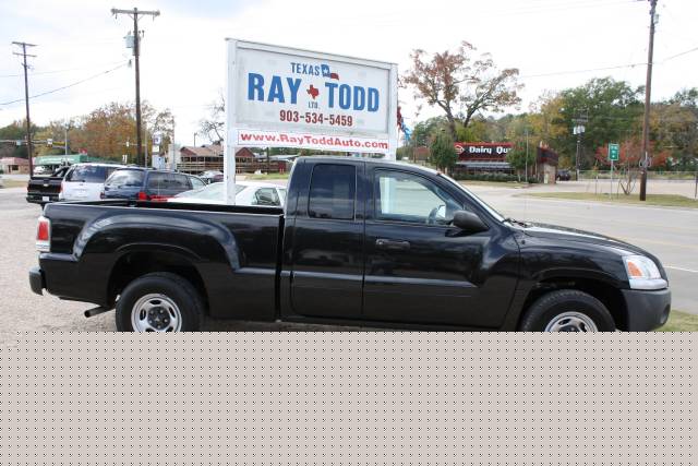 2008 Mitsubishi Raider Touring W/nav.sys