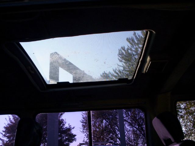 1988 Mitsubishi Van Unknown