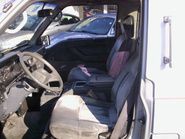 1988 Mitsubishi Van Unknown