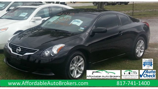 2010 Nissan ALTIMA COUP 2.5 AWD SUV