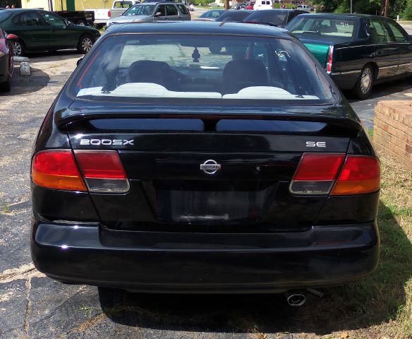 1997 Nissan 200SX SE