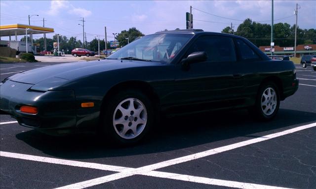 1993 Nissan 240SX AWD, REAR DVD, Navigation, 3RD ROW, Mem/heat Seats