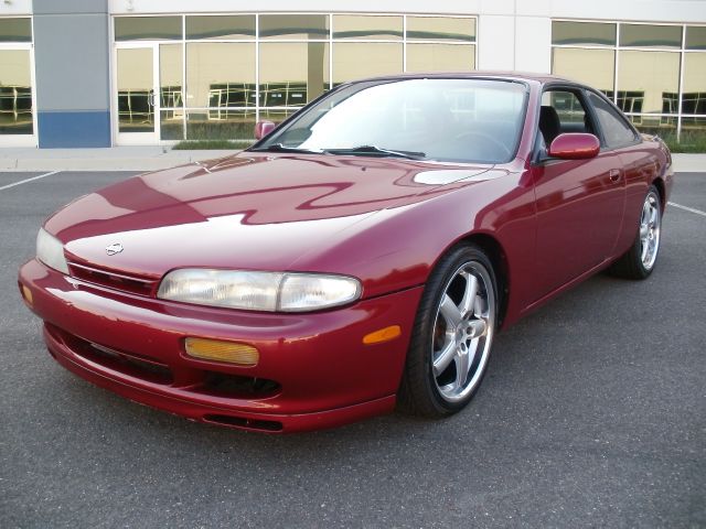 1996 Nissan 240SX 4dr Sdn SL Auto Sedan
