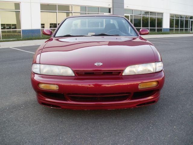 1996 Nissan 240SX 4dr Sdn SL Auto Sedan