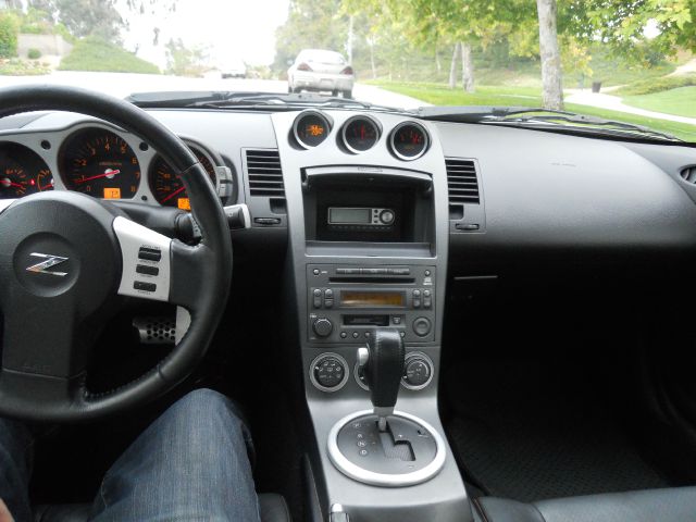 2003 Nissan 350Z 4dr Sdn I4 Auto 1.8 S