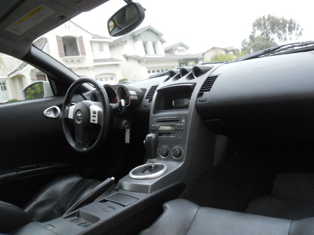 2003 Nissan 350Z 4dr Sdn I4 Auto 1.8 S
