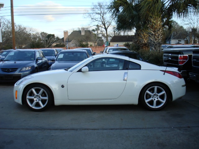 2003 Nissan 350Z 5DR 7-pass VAN I4 FWD