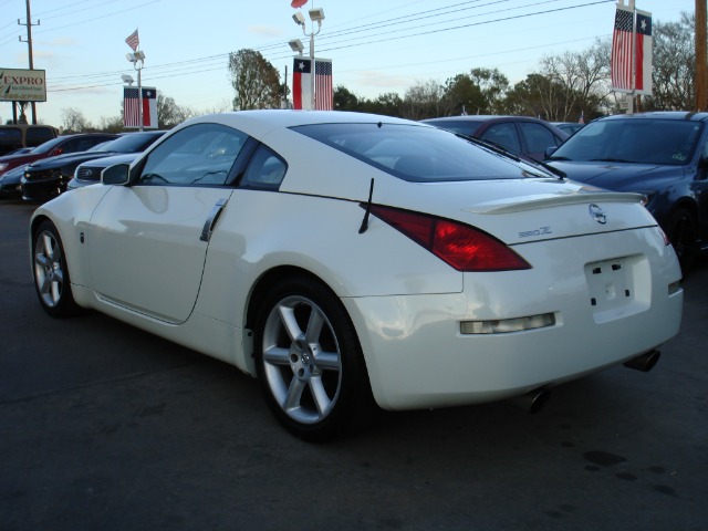 2003 Nissan 350Z 5DR 7-pass VAN I4 FWD