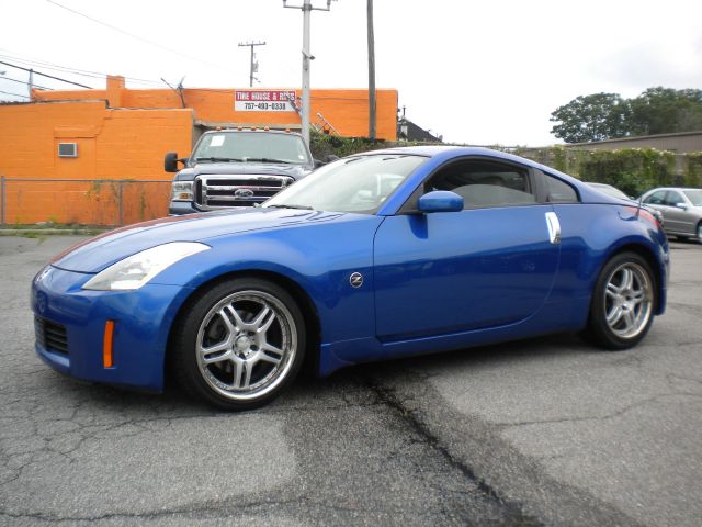 2004 Nissan 350Z 5DR 7-pass VAN I4 FWD