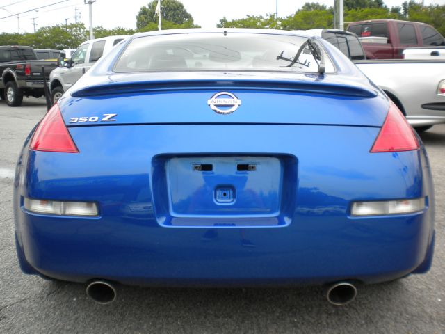 2004 Nissan 350Z 5DR 7-pass VAN I4 FWD