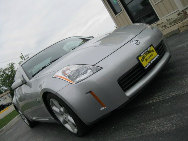 2004 Nissan 350Z Base