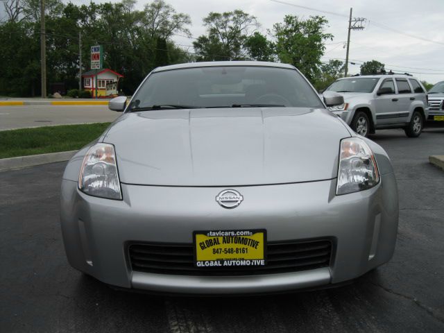 2004 Nissan 350Z Base