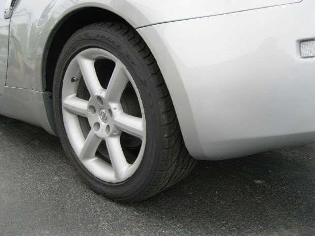 2004 Nissan 350Z Base