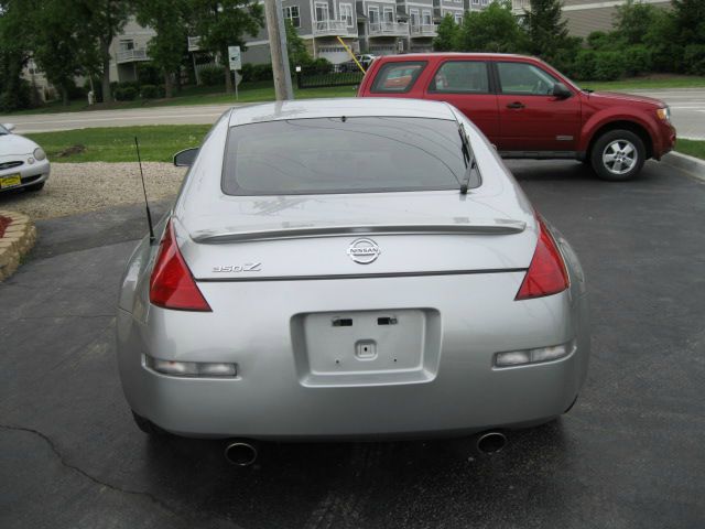 2004 Nissan 350Z Base