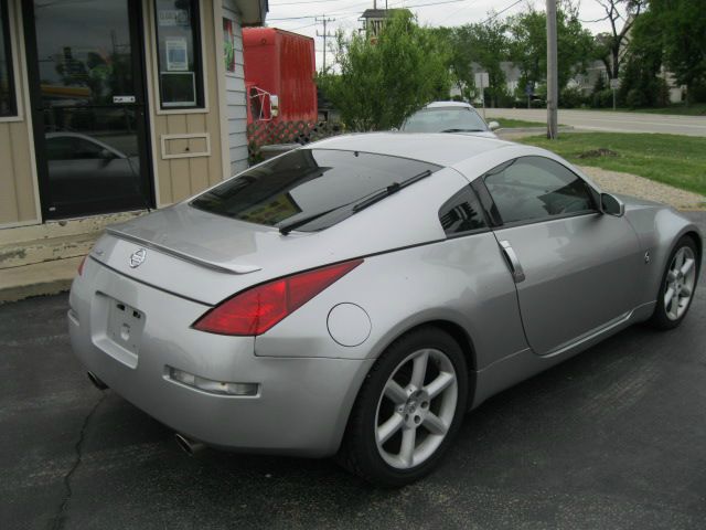 2004 Nissan 350Z Base