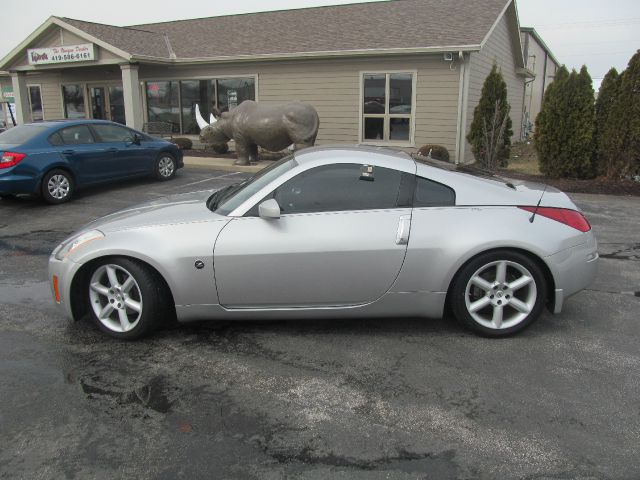 2004 Nissan 350Z Base