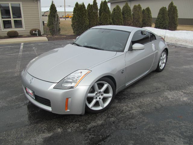 2004 Nissan 350Z Base
