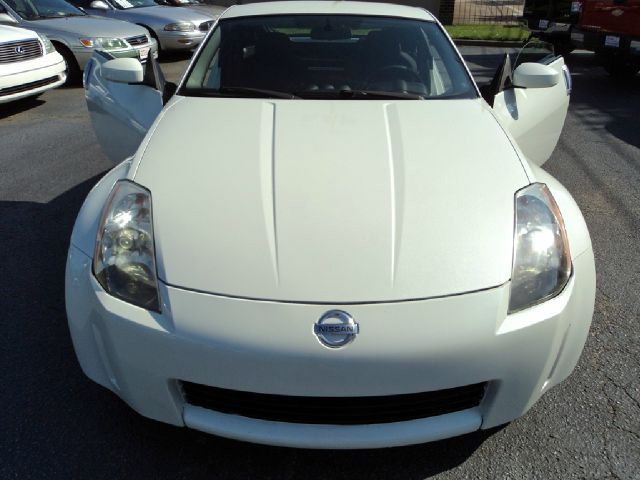 2004 Nissan 350Z 450H Sedan 4D