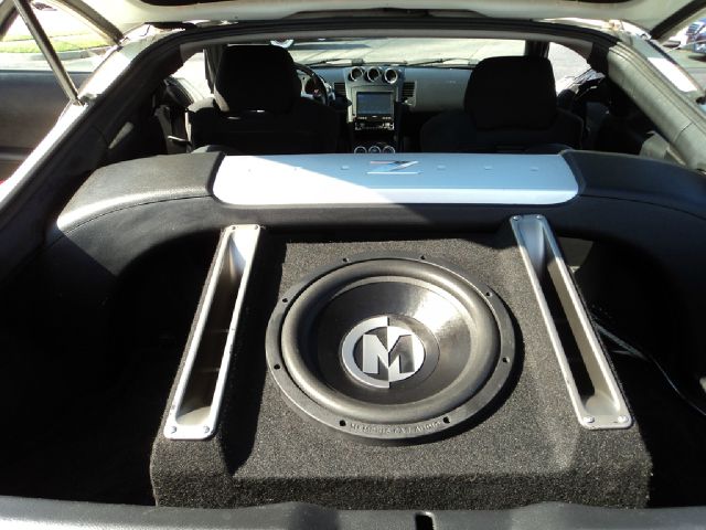 2004 Nissan 350Z 450H Sedan 4D