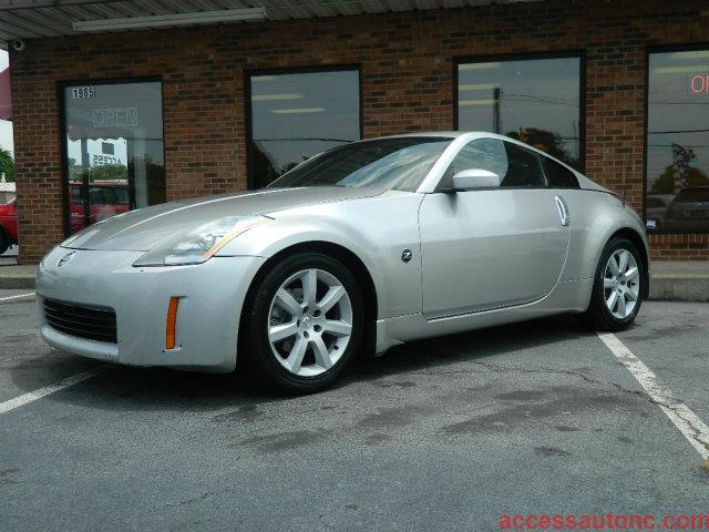 2004 Nissan 350Z 5DR 7-pass VAN I4 FWD