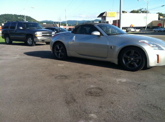 2004 Nissan 350Z 5DR 7-pass VAN I4 FWD