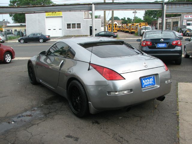 2004 Nissan 350Z Base