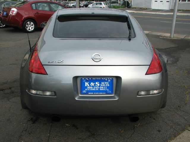 2004 Nissan 350Z Base
